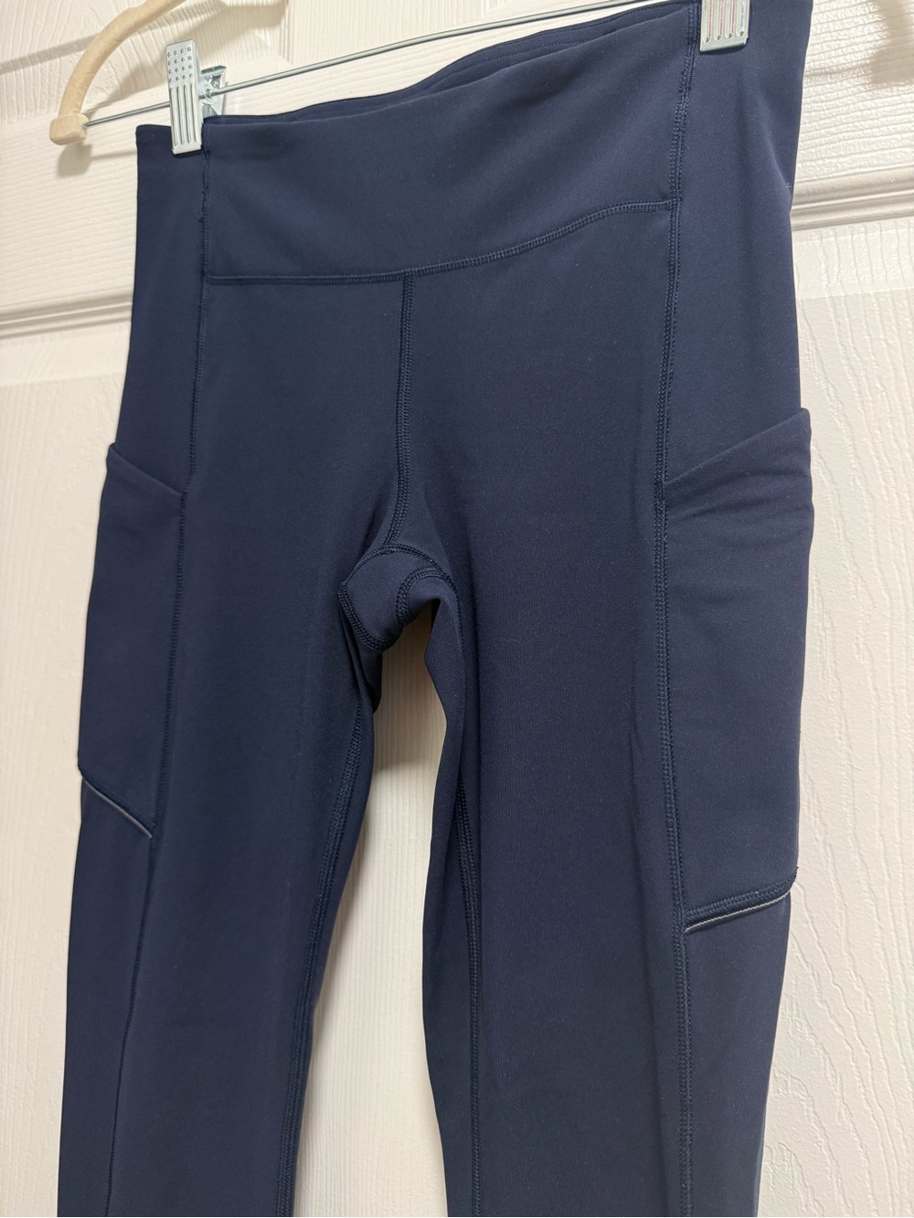Lululemon Speed Up Tight Running Leggings Luxtreme Pockets NAVY Size 4 W5CANS